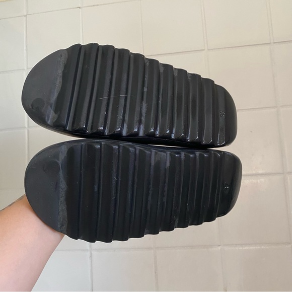 ego playoff slides in black - Picture 2 of 4